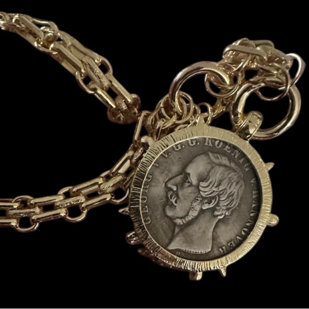 Gold Plated Vintage Coin Necklace – Statement Medallion Y Lariat Lion - Picture 4 of 4